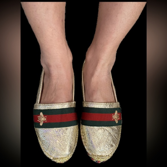 Authentic GUCCI Metallic Gold Leather Bee Slip On Espadrilles Retails $950 - Picture 14 of 16